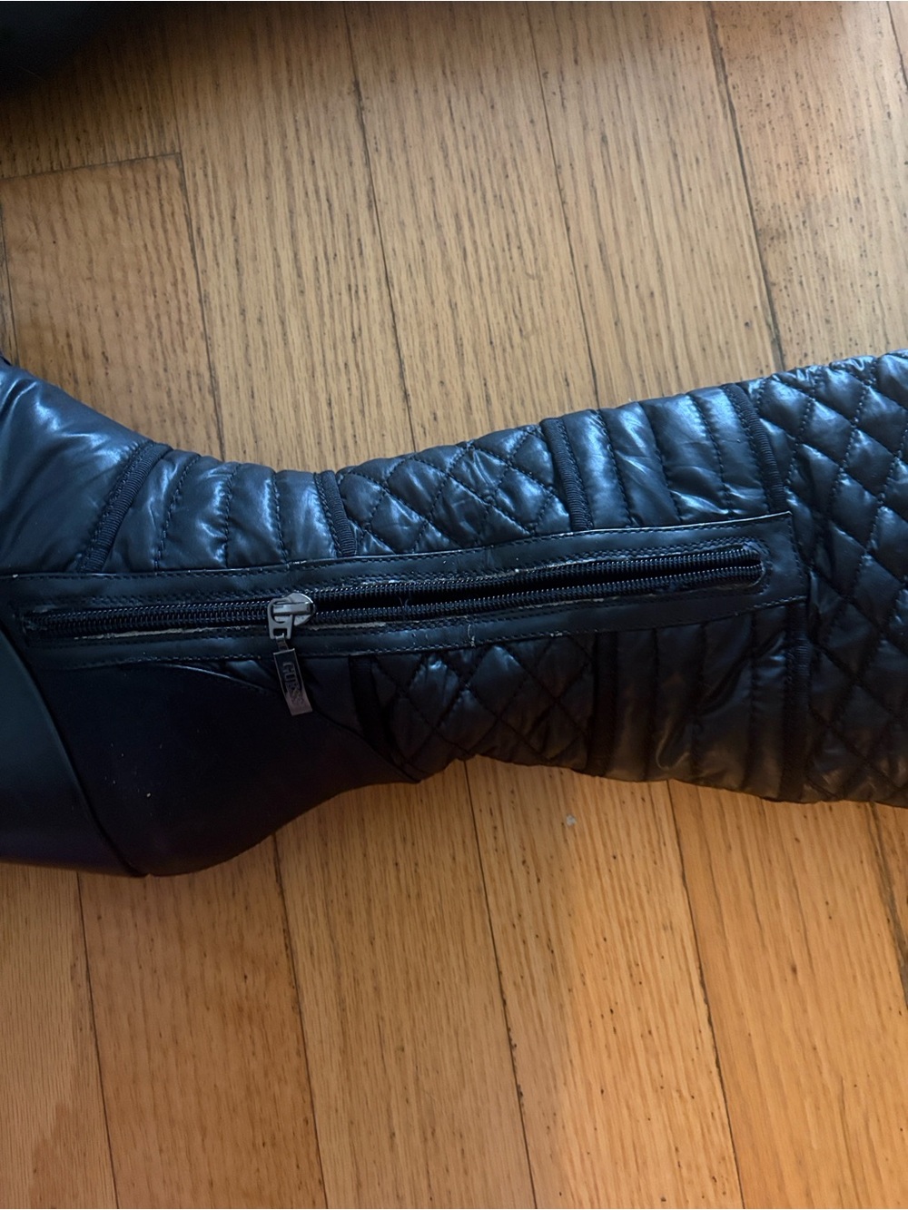 Guess Boots - Picture 5 of 7
